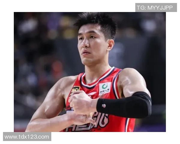 郭艾伦带领中国男篮迎接新挑战努力拼搏再创辉煌成就