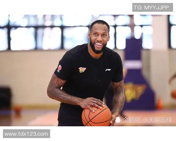 马尚布鲁克斯的篮球之路：从新秀到联盟明星的成长历程与挑战